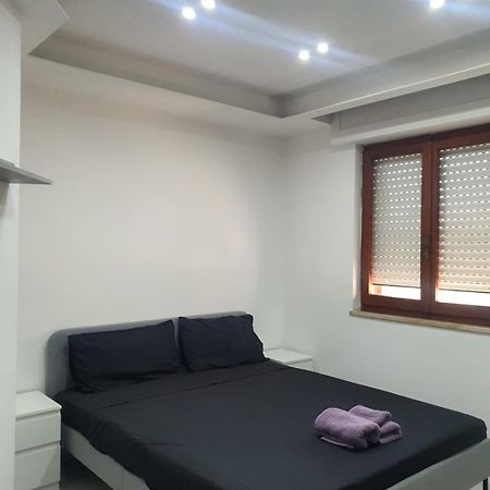 מונסרטו Chromotherapy Flat מראה חיצוני תמונה