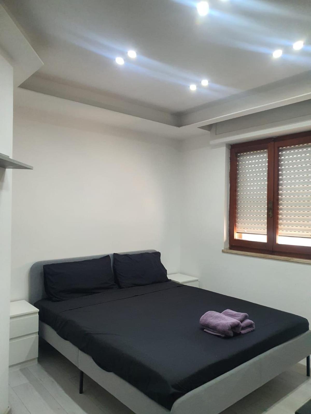 מונסרטו Chromotherapy Flat מראה חיצוני תמונה