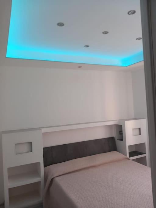 מונסרטו Chromotherapy Flat מראה חיצוני תמונה